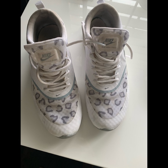 Preloved nike air Max Thea - Picture 1 of 8